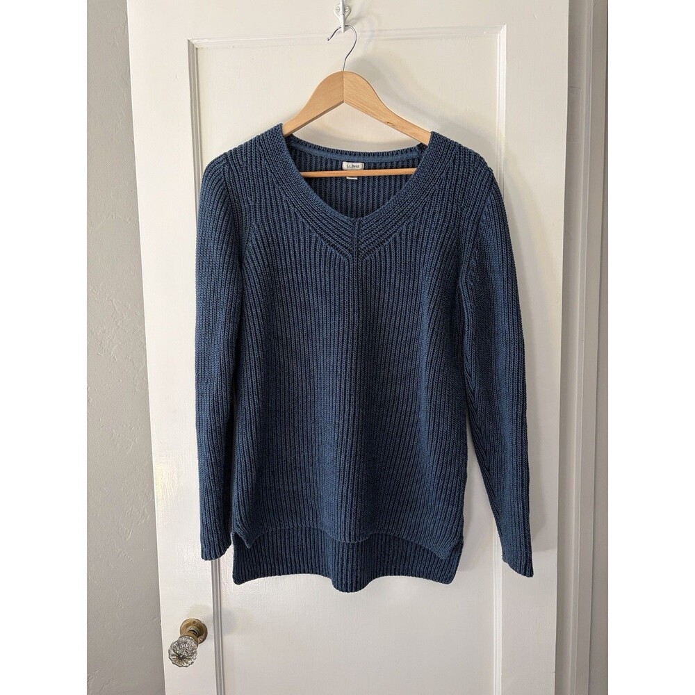 L.L.Bean Fisherman Sweater Medium Blue Chunky Ribbed Cotton V Neck Coastal Knit